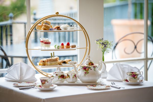 HOLIDAY AFTERNOON TEA PARTY!