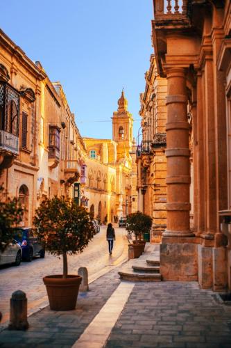 Exploring Mdina, Malta